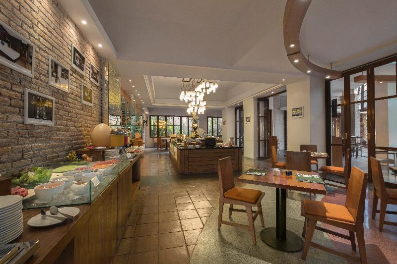 Wyndham Garden Kuta Beach Bali מראה חיצוני תמונה